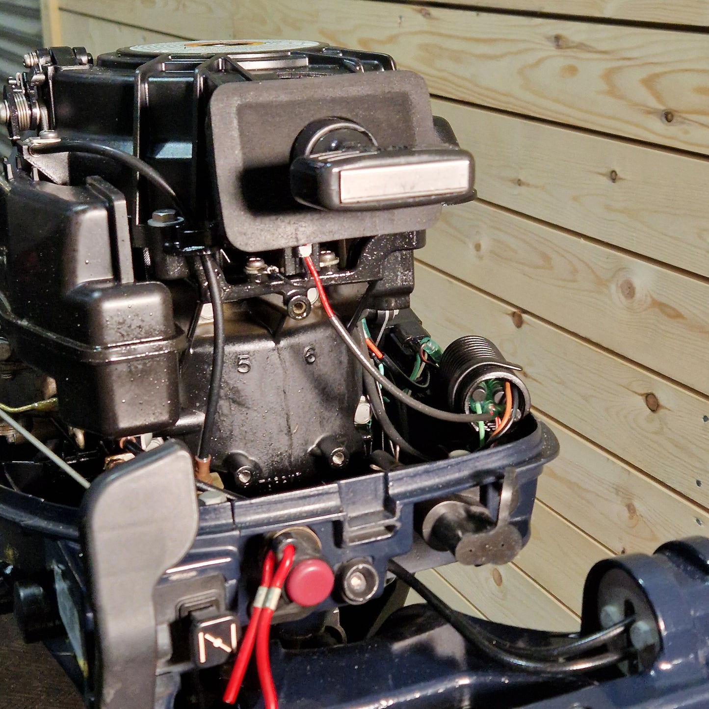 2014 Evinrude 9.8hp Outboard - Long Shaft