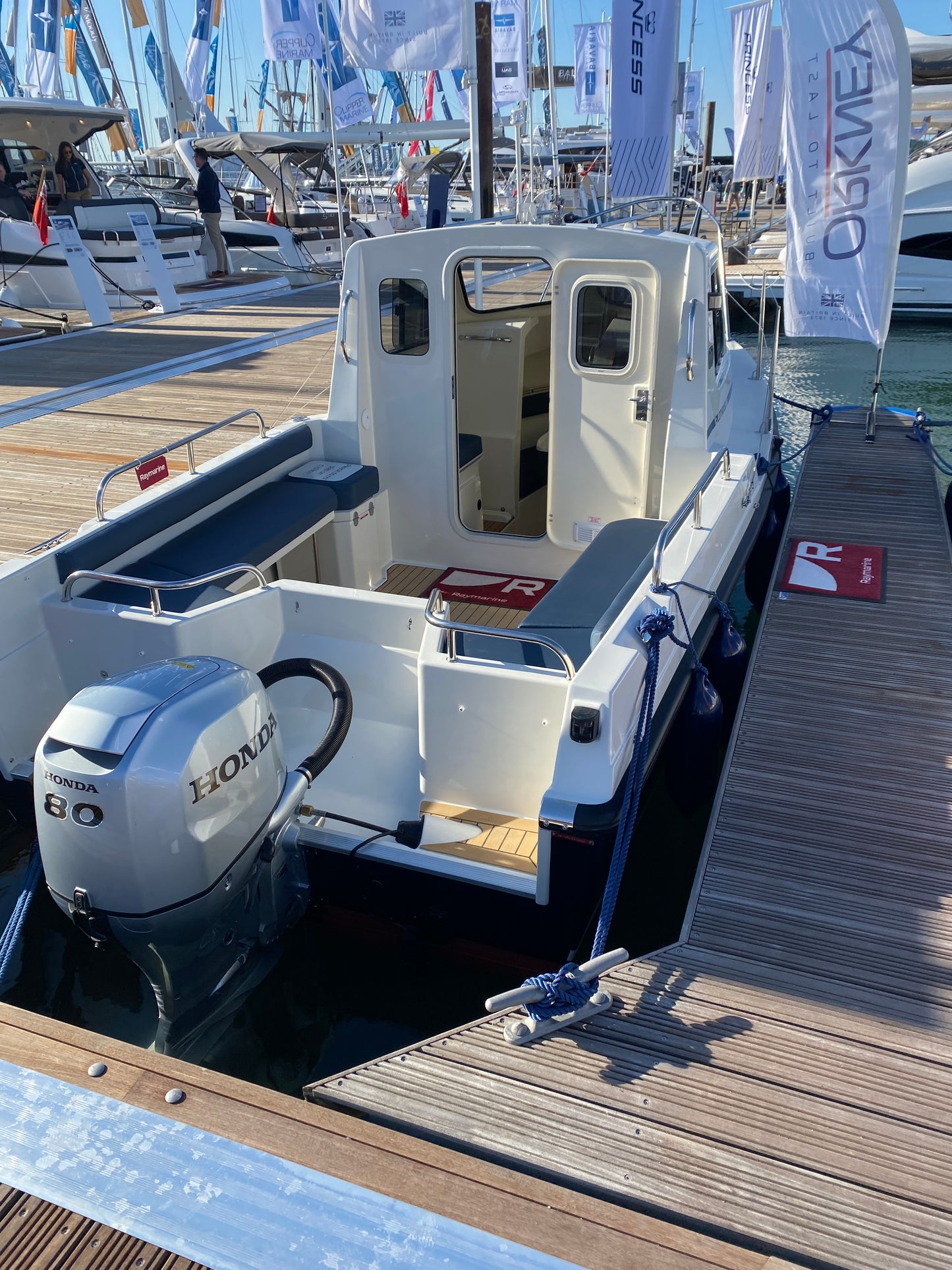 PILOTHOUSE 20