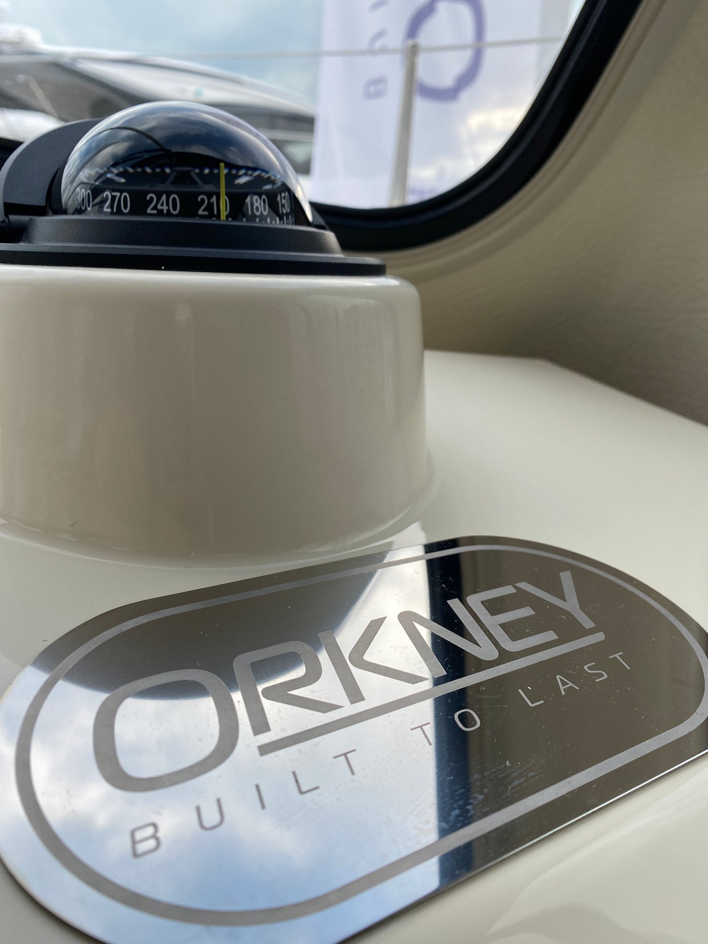 PILOTHOUSE 20