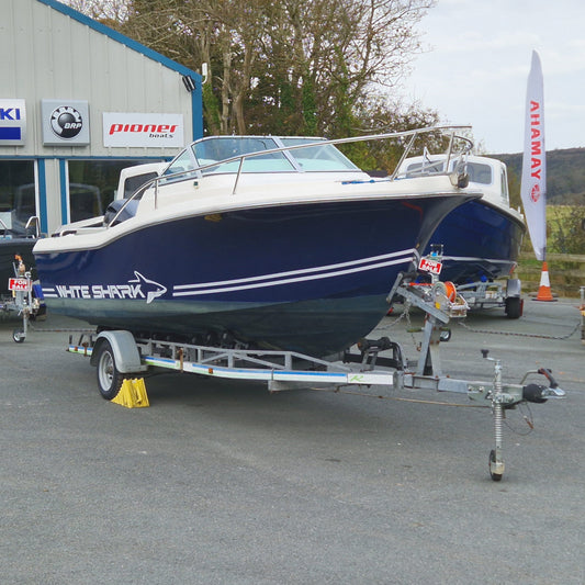 White Shark 206 Cabin w/ Yamaha 150hp V-Max SHO