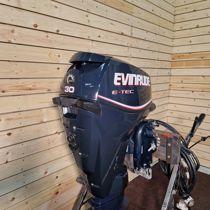 2013 Evinrude 30hp Outboard - Long Shaft