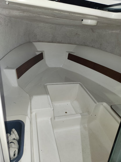 White Shark 206 Cabin w/ Yamaha 150hp
