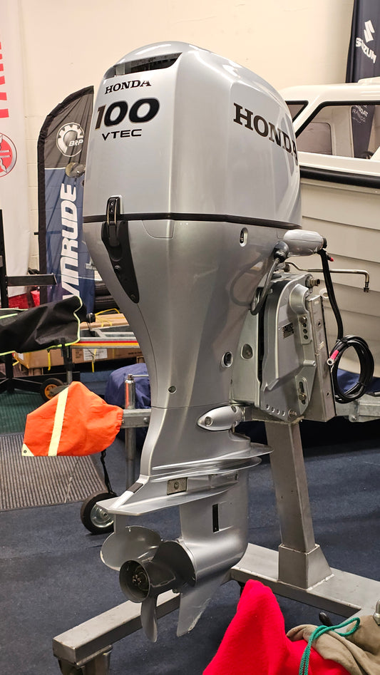 2013 Honda 100hp Outboard - Long Shaft