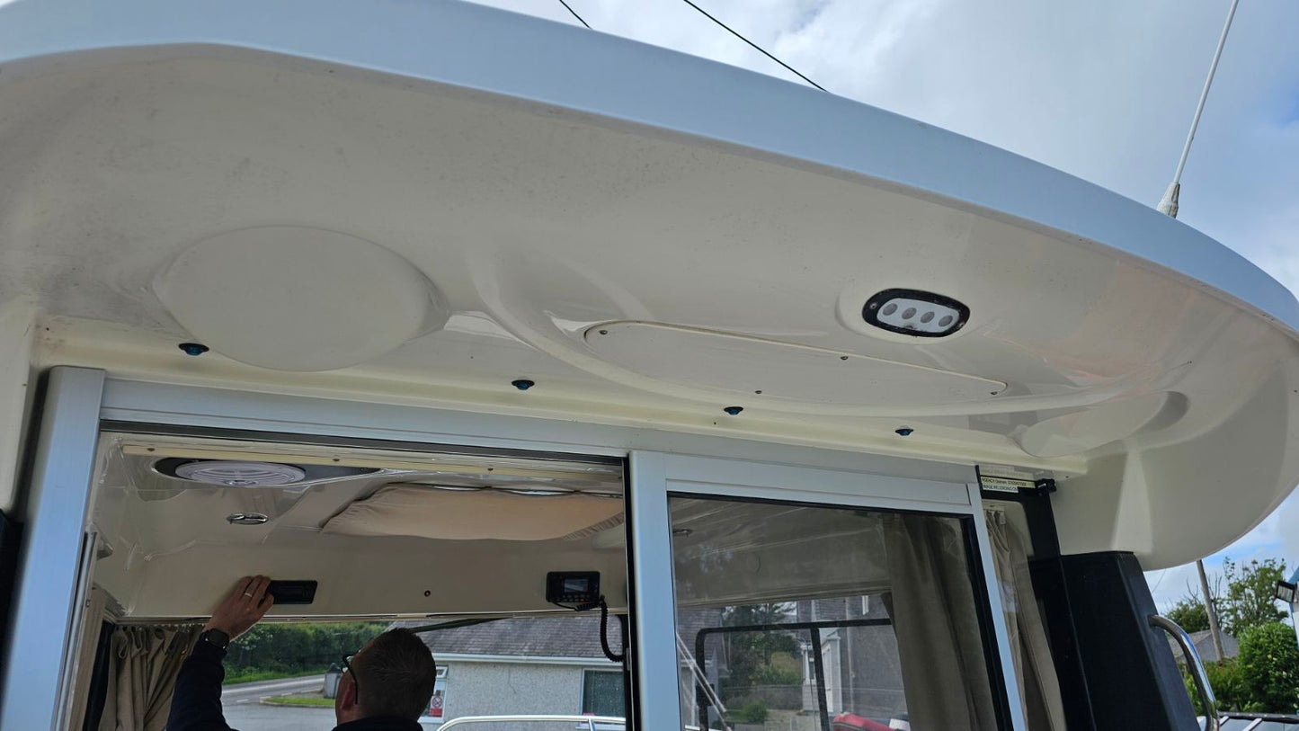 Quicksilver 605 Pilothouse w/ Mercury 115hp