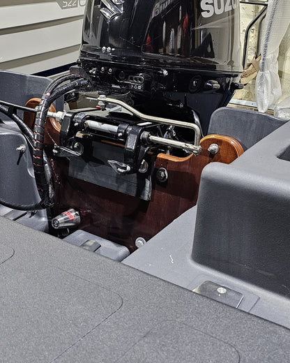 Pioner 14 Active w/ Suzuki DF25hp + 5K in Options