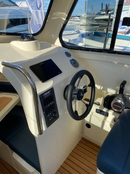 PILOTHOUSE 20