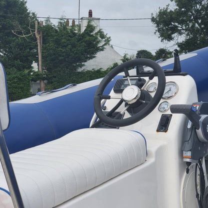 Avon Adventure 5.6 w/ Evinrude E-TEC 90hp