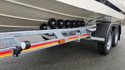 Jeanneau Leader 605 w/ Suzuki 200hp