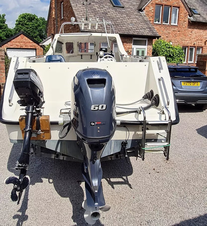 Raider 16 w/ Yamaha 60hp