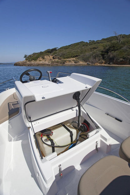 Jeanneau Cap Camarat 4.7 CC w/ Honda 50hp